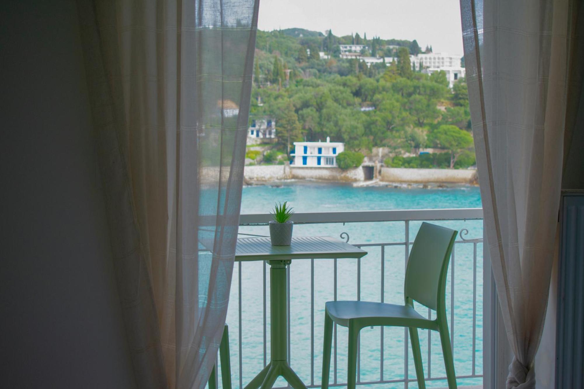 Villa Athina 帕莱欧卡斯提撒 外观 照片