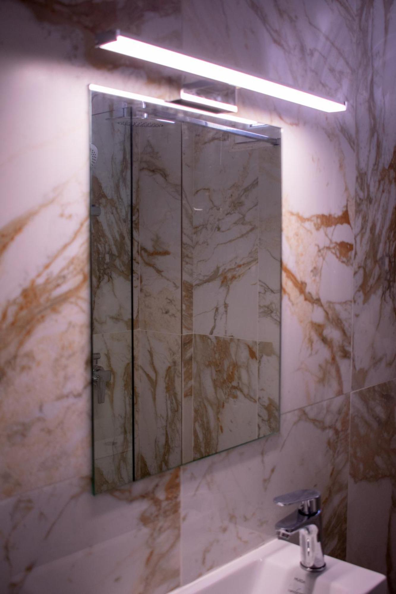 Villa Athina 帕莱欧卡斯提撒 外观 照片